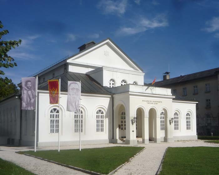 Juodkalniečių Karališkasis teatras - Zeta rūmai
